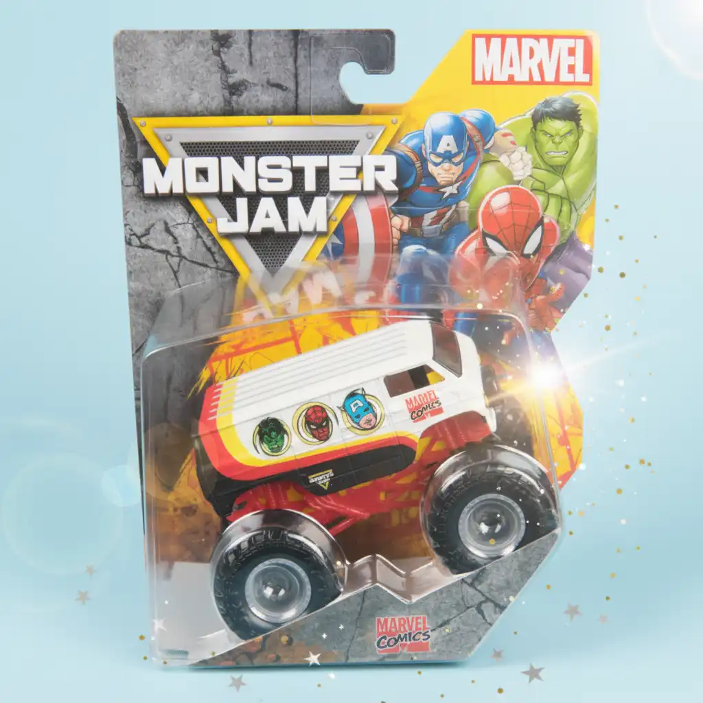 Domine a arena com os heróis invencíveis da Marvel sobre quatro rodas.