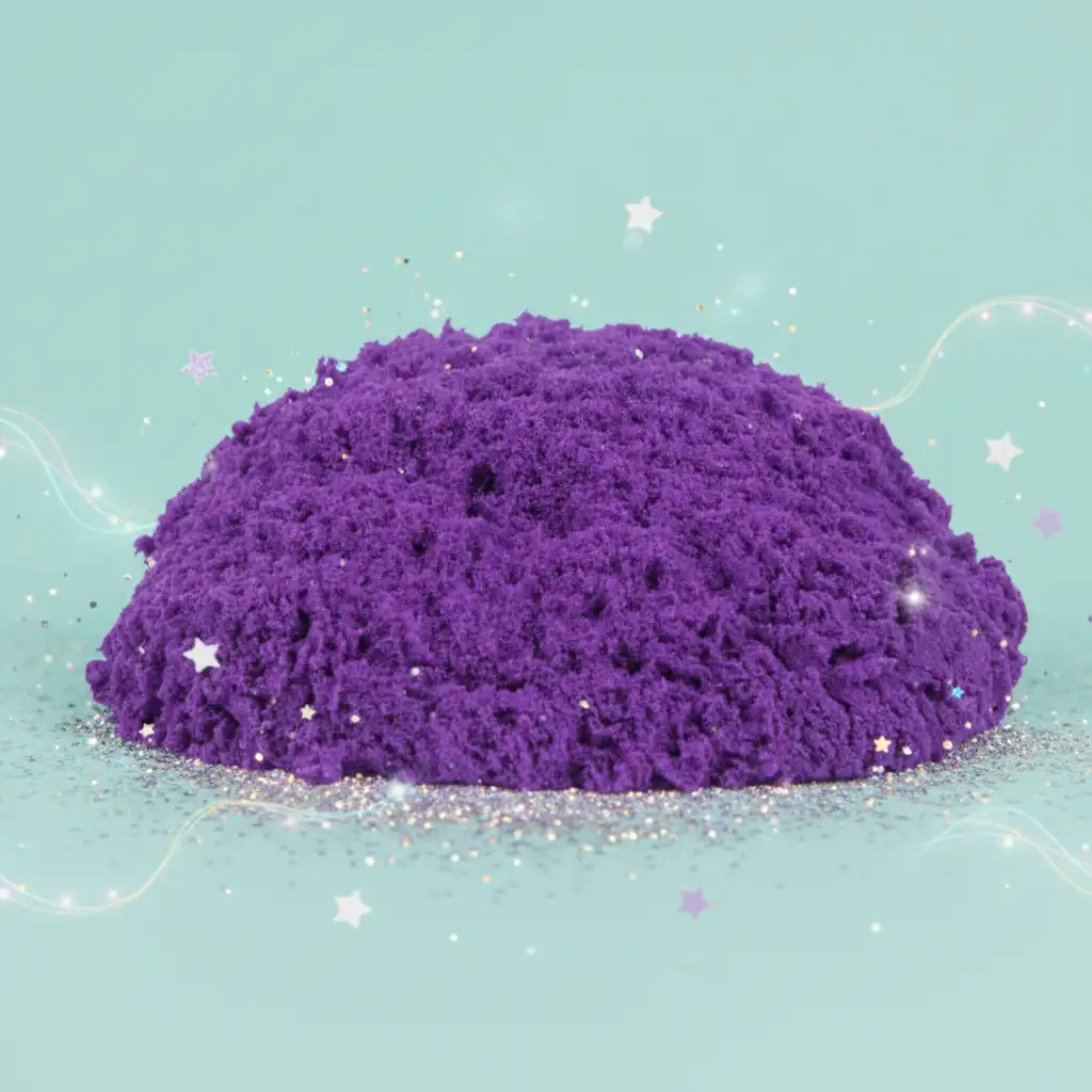 Areia detalhadamente trabalhada que mantém forma e cheiro.