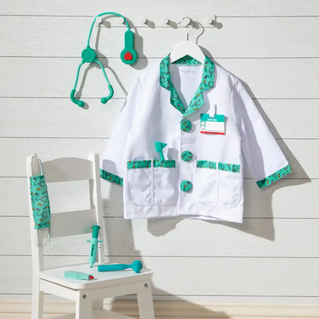 Acabamento de qualidade e detalhes autênticos para uma brincadeira perfeita de médico.