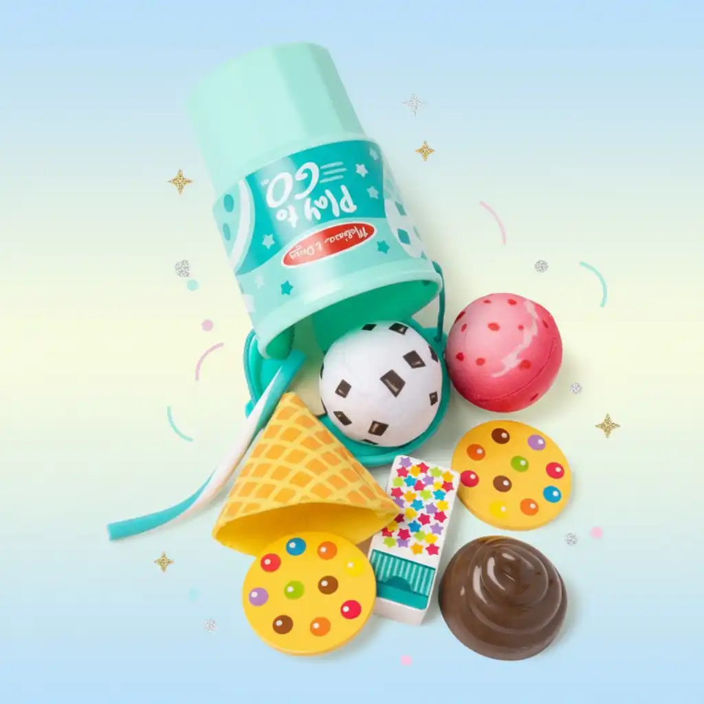 Detalhamento minucioso dos acessórios de madeira e tecido para uma brincadeira perfeita.